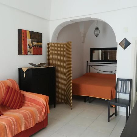 Vico Anglani Guest House Остуни Екстериор снимка